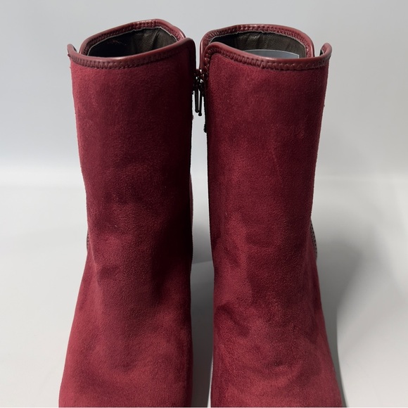 WHITE MOUNTAIN Women 9 1/2 Burgundy Red Suede Ankle Boot Heeled Bootie - Picture 7 of 13